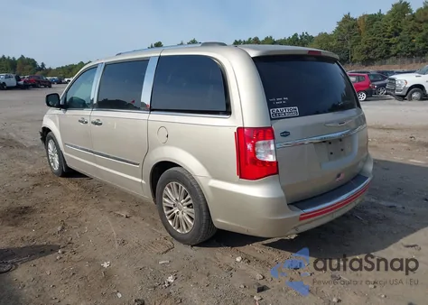 2014 Chrysler Town & Country Limited z USA, uszkodzony, nr VIN 2C4RC1GGXER234280